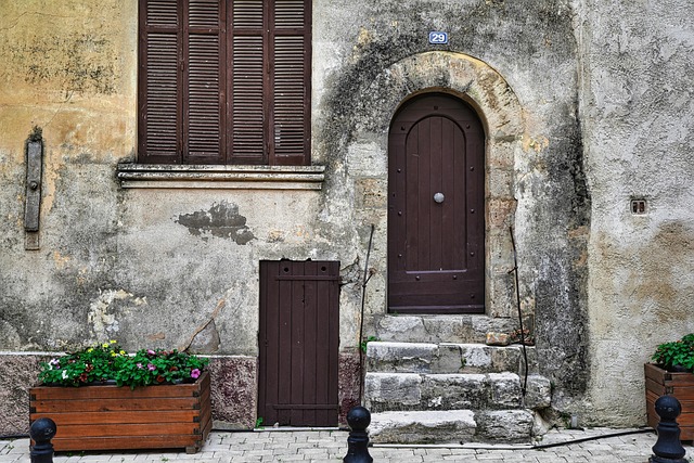house-640x480-47947271.jpeg