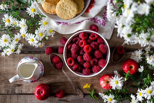 local-food-640x480-86764938.jpeg