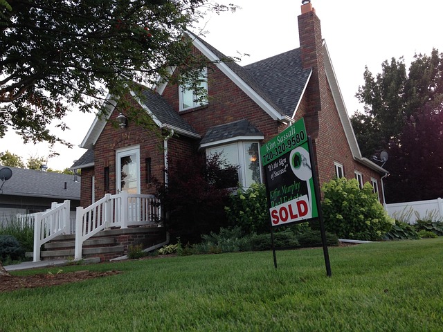 yard-sale-640x480-53563130.jpeg