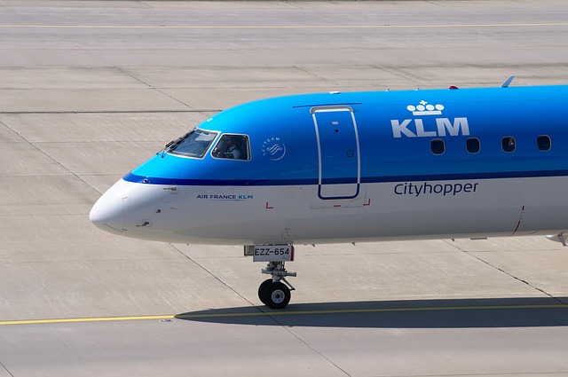 airport-transport-640x480-16834129.jpeg