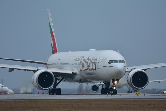 airport-transport-640x480-76323829.jpeg