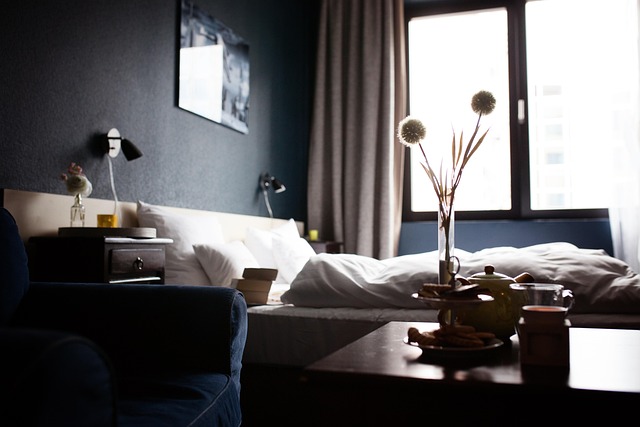 hotel-shuttle-640x480-18825472.jpeg