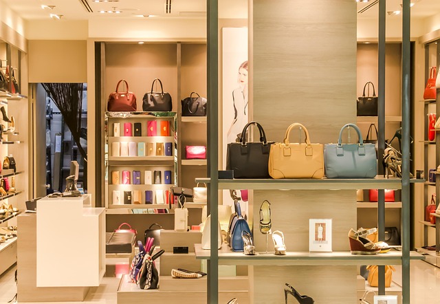 luxury-shuttle-640x480-21613480.jpeg
