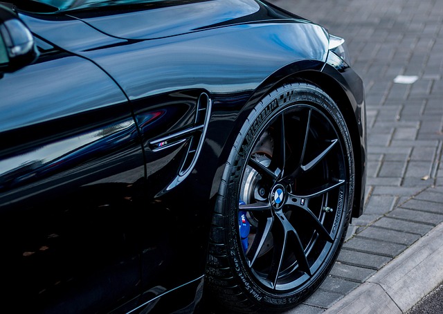 luxury-transport-640x480-30149637.jpeg