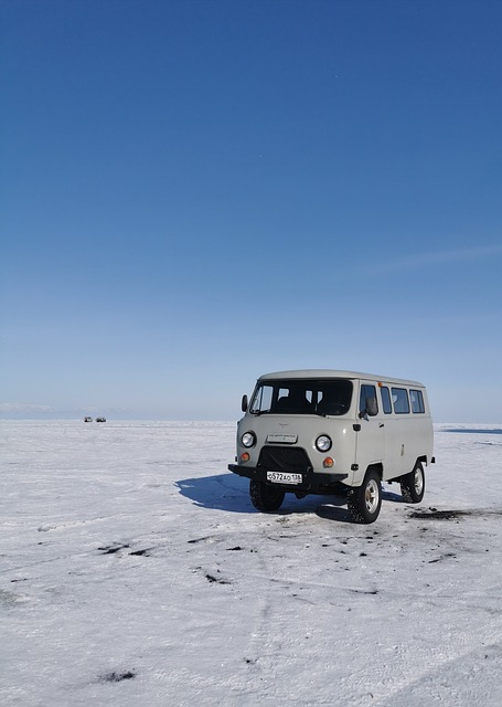 shuttle-van-640x480-80634779.jpeg