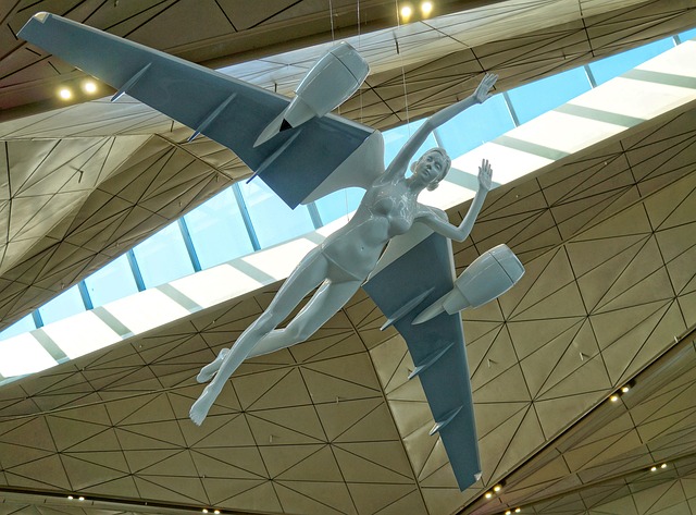airport-car-640x480-83105894.jpeg