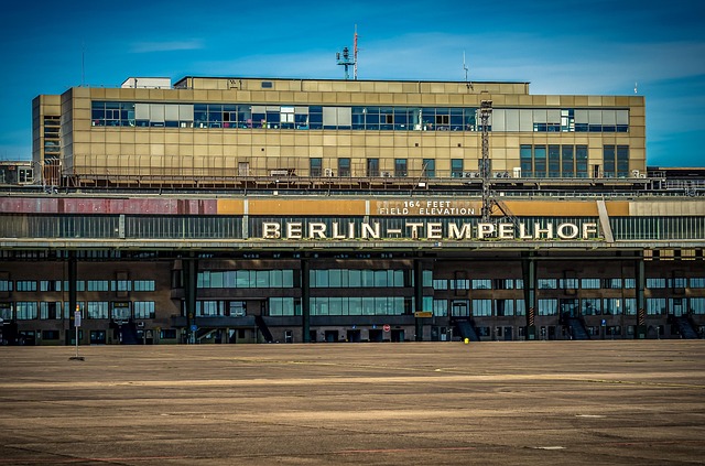 airport-transfer-640x480-30125868.jpeg