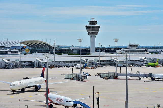 airport-transport-640x480-39274120.jpeg