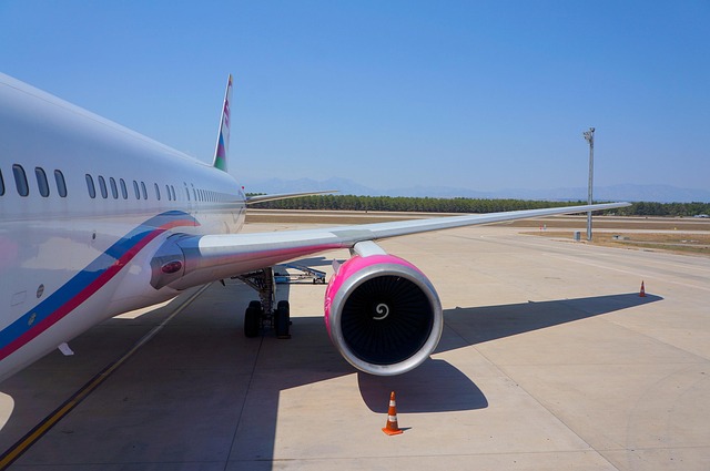 airport-transport-640x480-72692885.jpeg