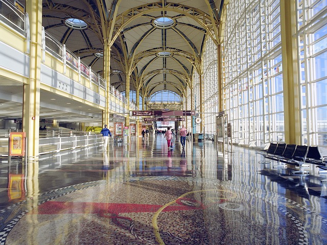 airport-travel-640x480-65465507.jpeg