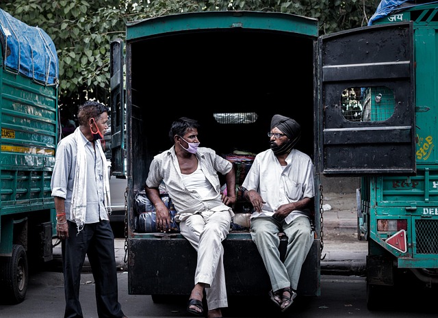 chauffeur-transport-640x480-85017255.jpeg