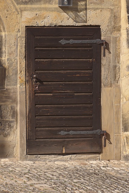 door-to-door-shuttle-640x480-71680955.jpeg