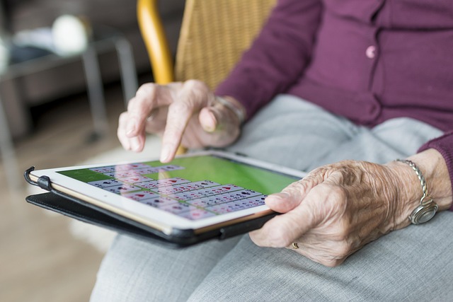 elderly-person-640x480-28845323.jpeg