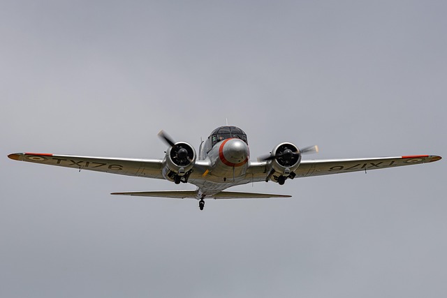 flight-connection-640x480-48049637.jpeg