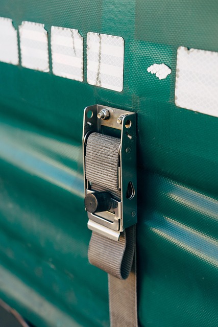 gutter-fastening-640x480-45549011.jpeg