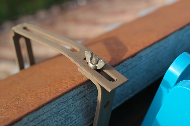 Gutter Fastening