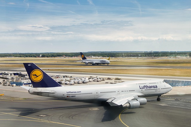 local-airport-ride-640x480-54120163.jpeg