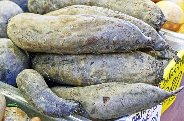 local-food-640x480-63801255.jpeg