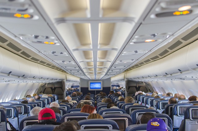 luggage-640x480-55675900.jpeg