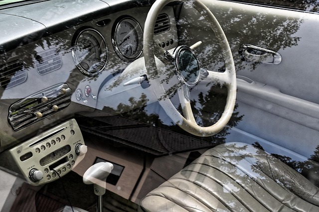 luxury-car-640x480-8481308.jpeg