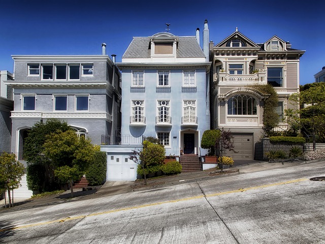 residential-ride-640x480-28359125.jpeg