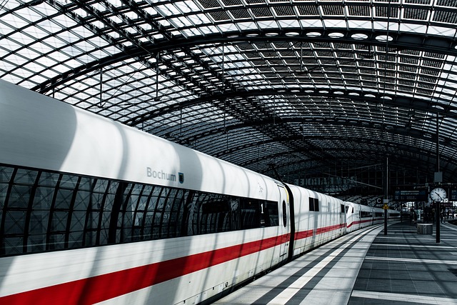 terminal-transport-640x480-76073814.jpeg