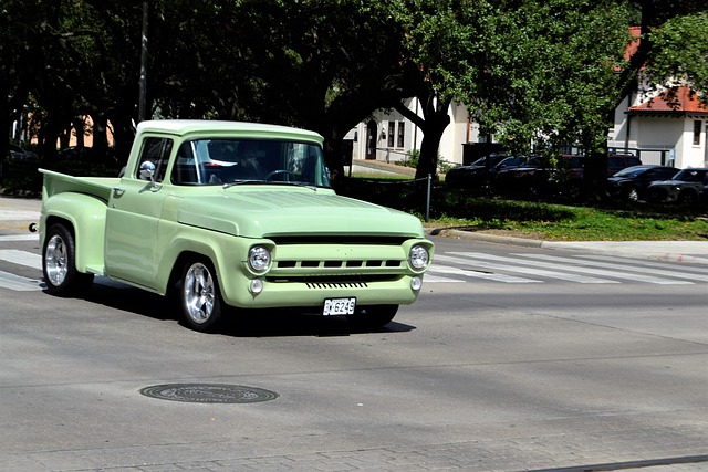timely-pickup-640x480-44849693.jpeg