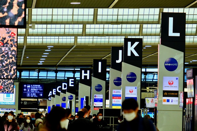 airport-shuttle-640x480-21449348.jpeg