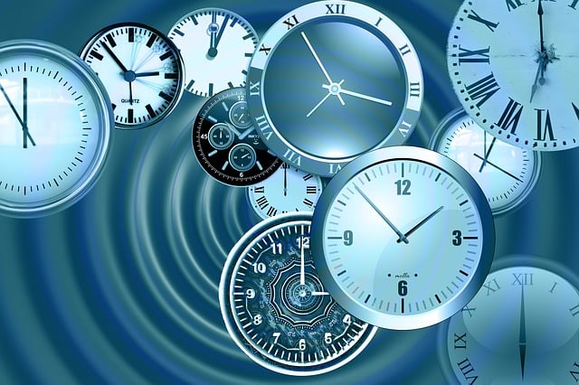 on-time-640x480-37743016.jpeg